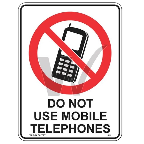 Prohibition Sign - Do Not Use Mobile Telephones  